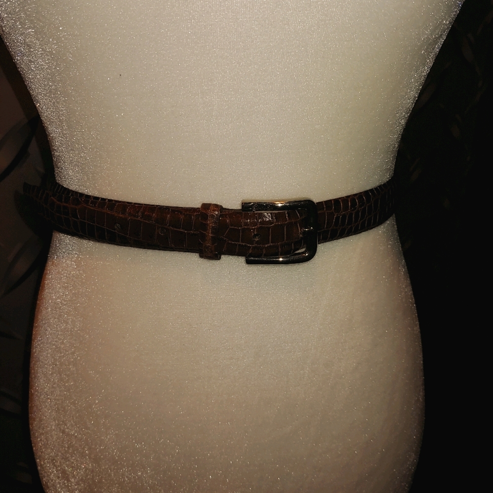 5/$30 Liz Claiborne Belt